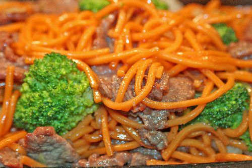 Free--Beef Lo Mein - Click Image to Close